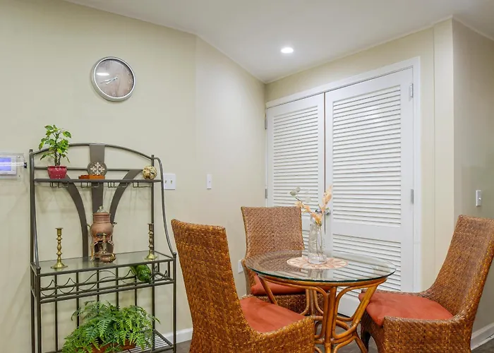 Apartment On Main St! Walkable Family In *