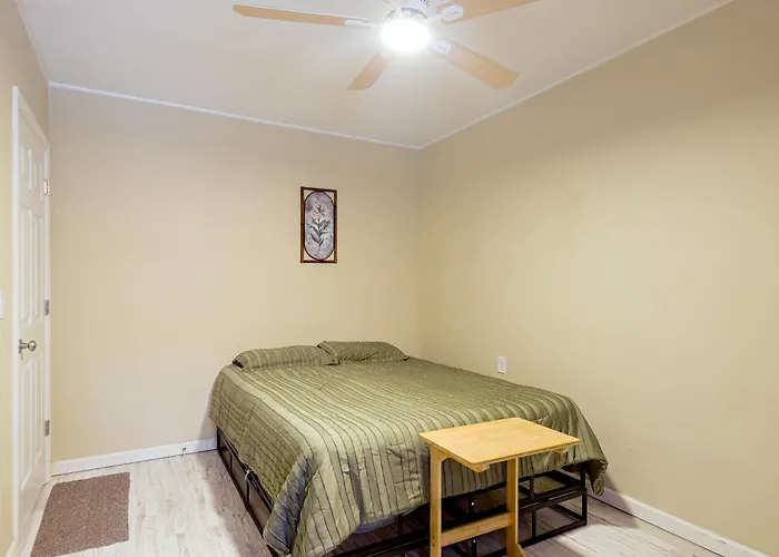 Apartment On Main St! Walkable Family In